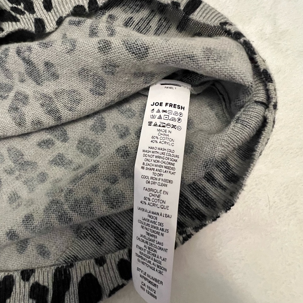 Gray Animal Print Sweater - Picture 8 of 8